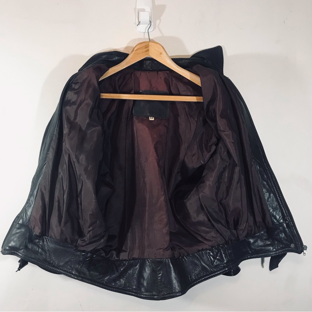 Vintage 90s distressed leather jacket - Picture 7 of 9